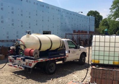 Bulk Water Delivery Tote Rental for Construction Sites