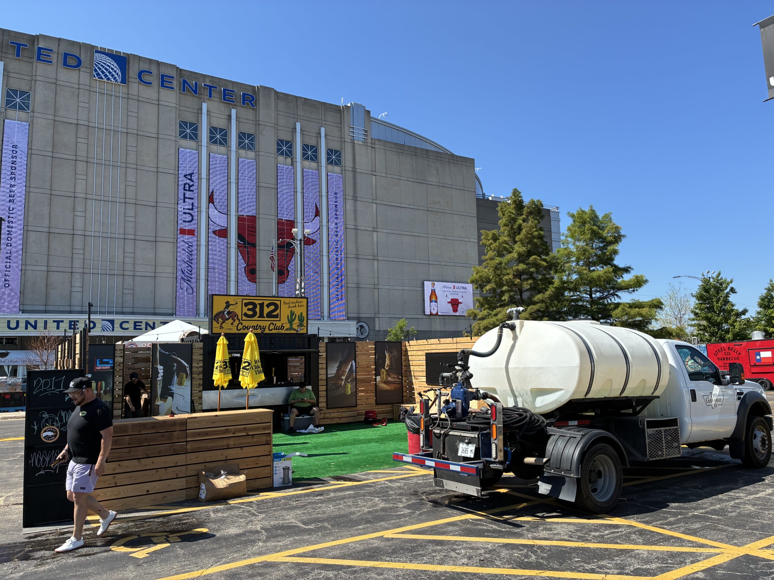 A Gasaway Maintenance Company water truck parked outside of the United Center in Chicago, IL, delivering water for a special event.